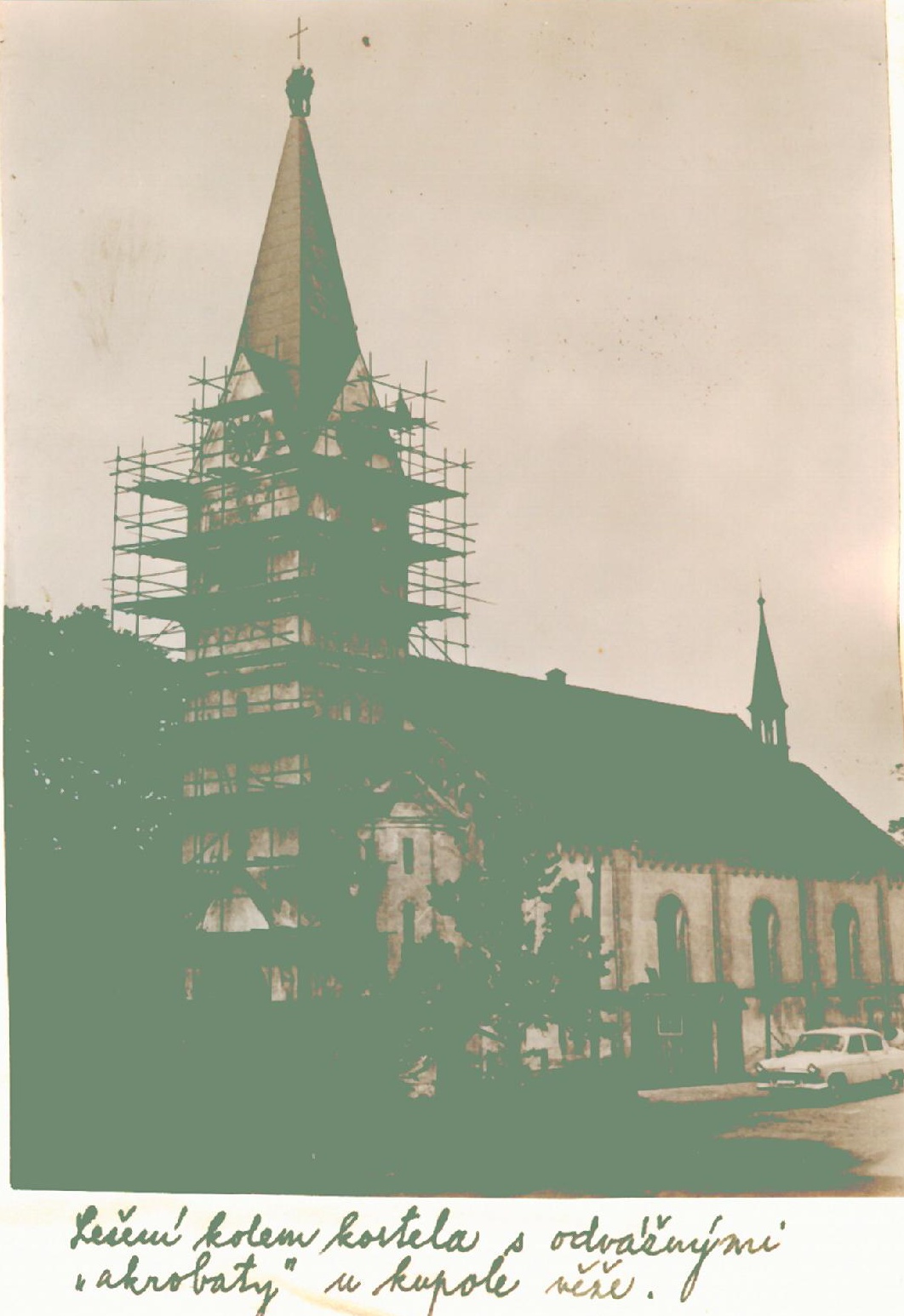 Oprava kostela 1976